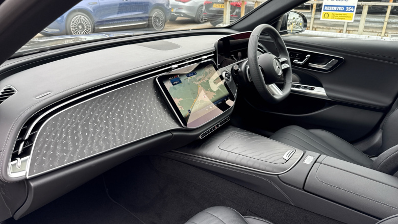 Mercedes-Benz E-Class E300de AMG Line Premium 4dr 9G-Tronic [Pan Roof] Saloon